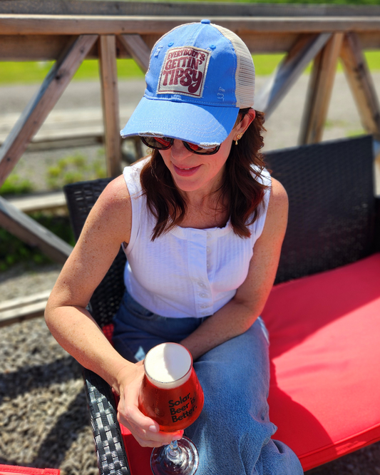 Vintage Everybody's Gettin' Tipsy hat for social drinkers, patio beers, vacations, and weekend fun